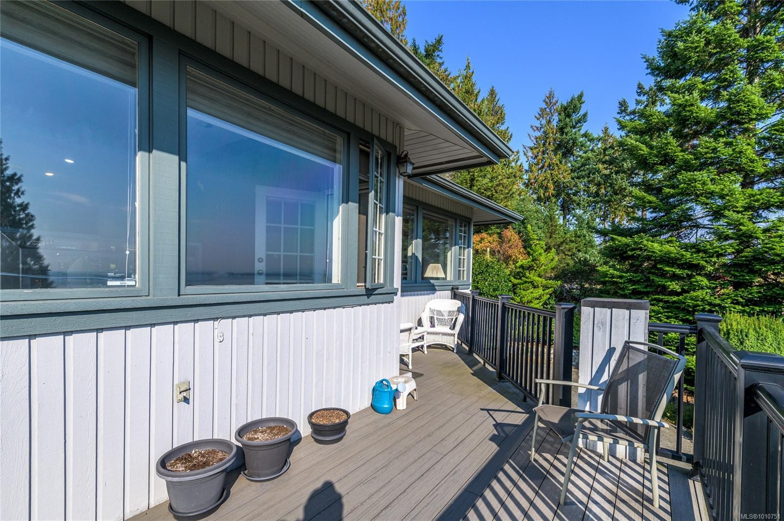 8742 Pender Park Dr, North Saanich, BC