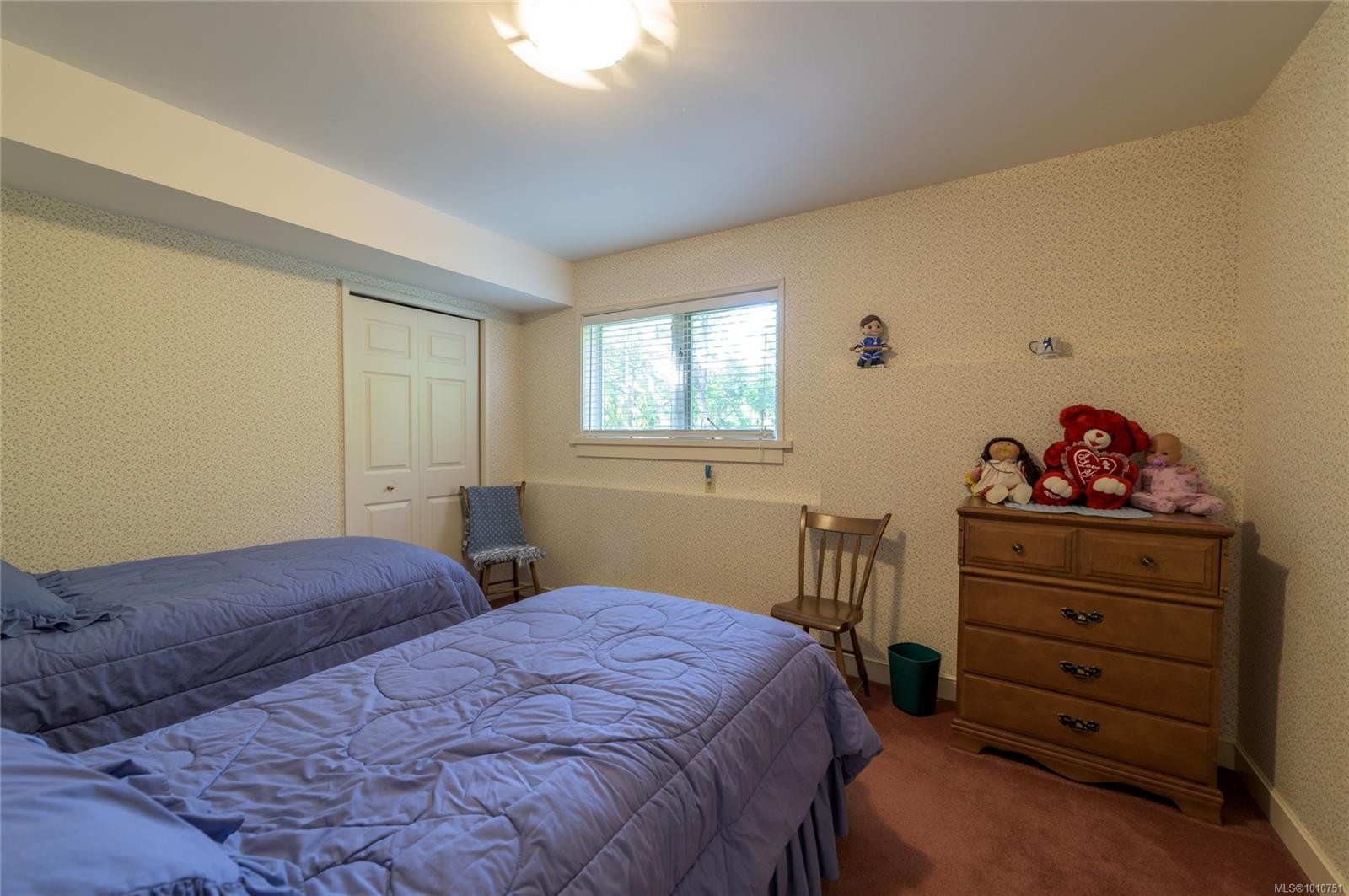 8742 Pender Park Dr, North Saanich, BC