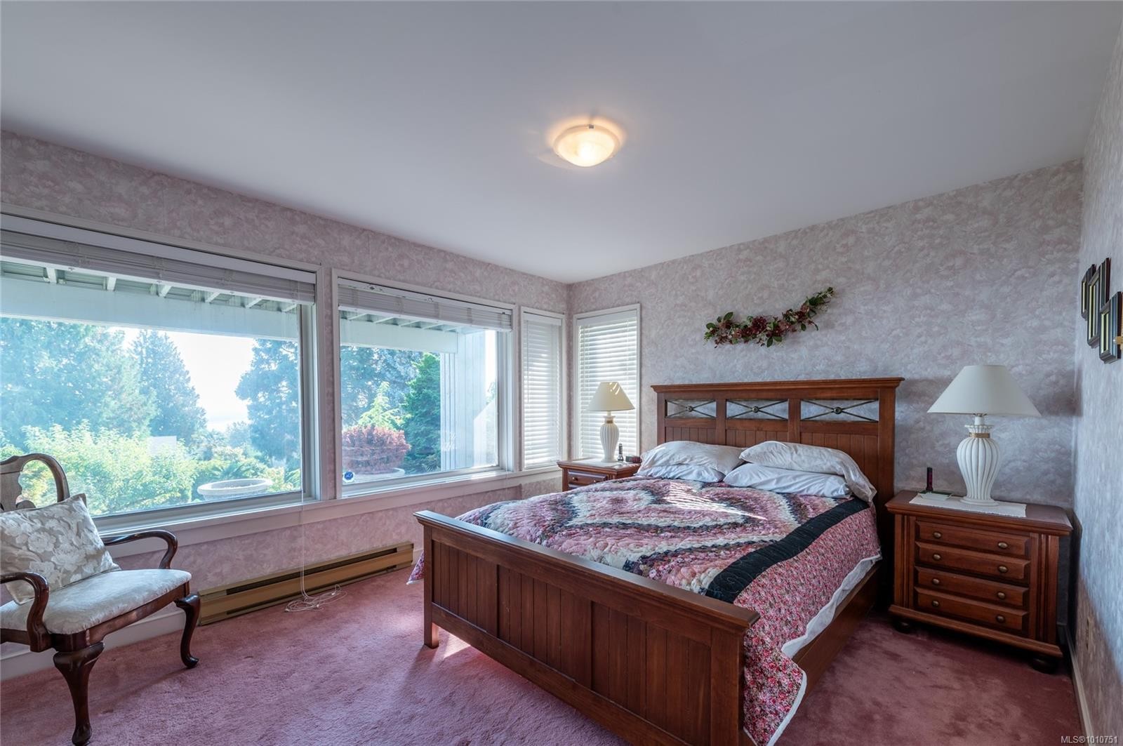 8742 Pender Park Dr, North Saanich, BC