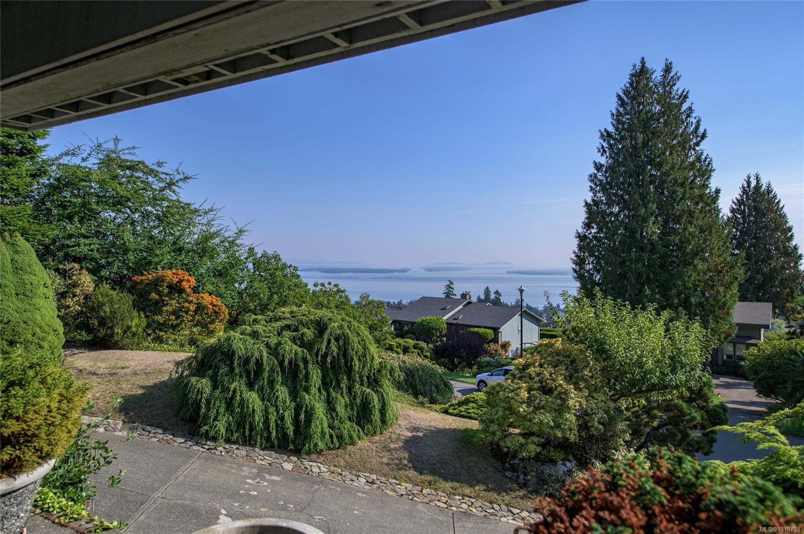 8742 Pender Park Dr, North Saanich, BC