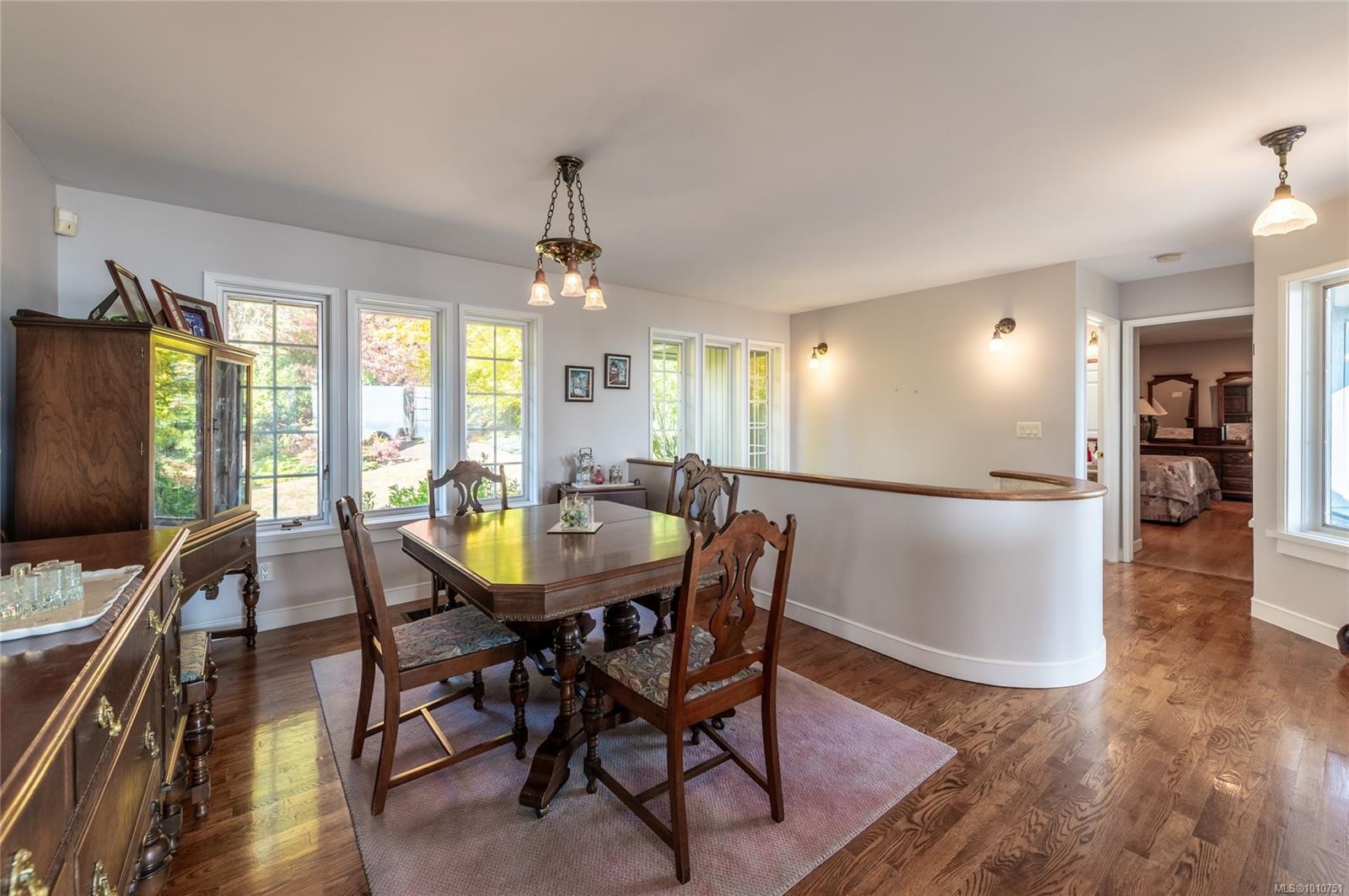 8742 Pender Park Dr, North Saanich, BC