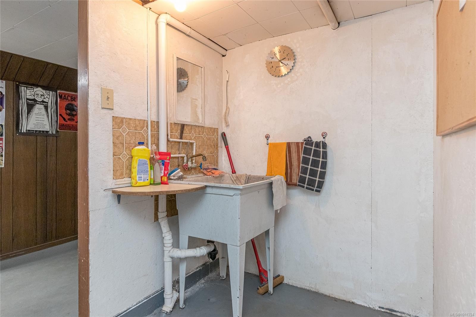 3220 Moorfield Rd, Duncan, BC