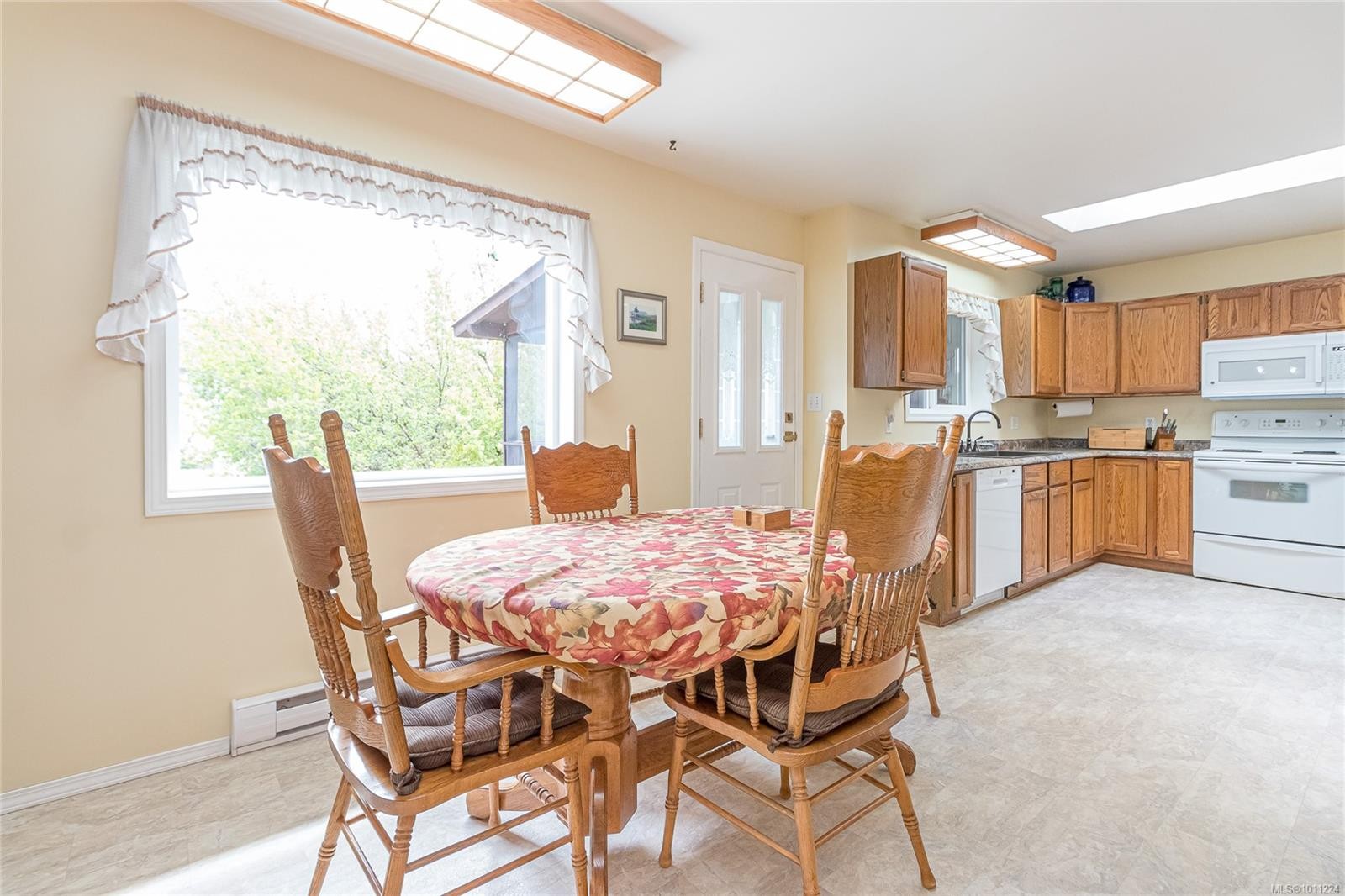 3220 Moorfield Rd, Duncan, BC