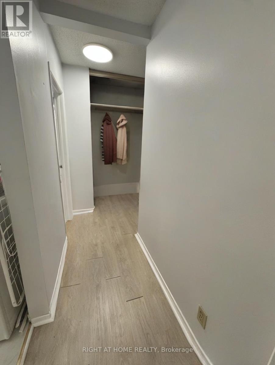 2 - 222 Lyon Street N, Ottawa, ON - Indoor Photo Showing Other Room