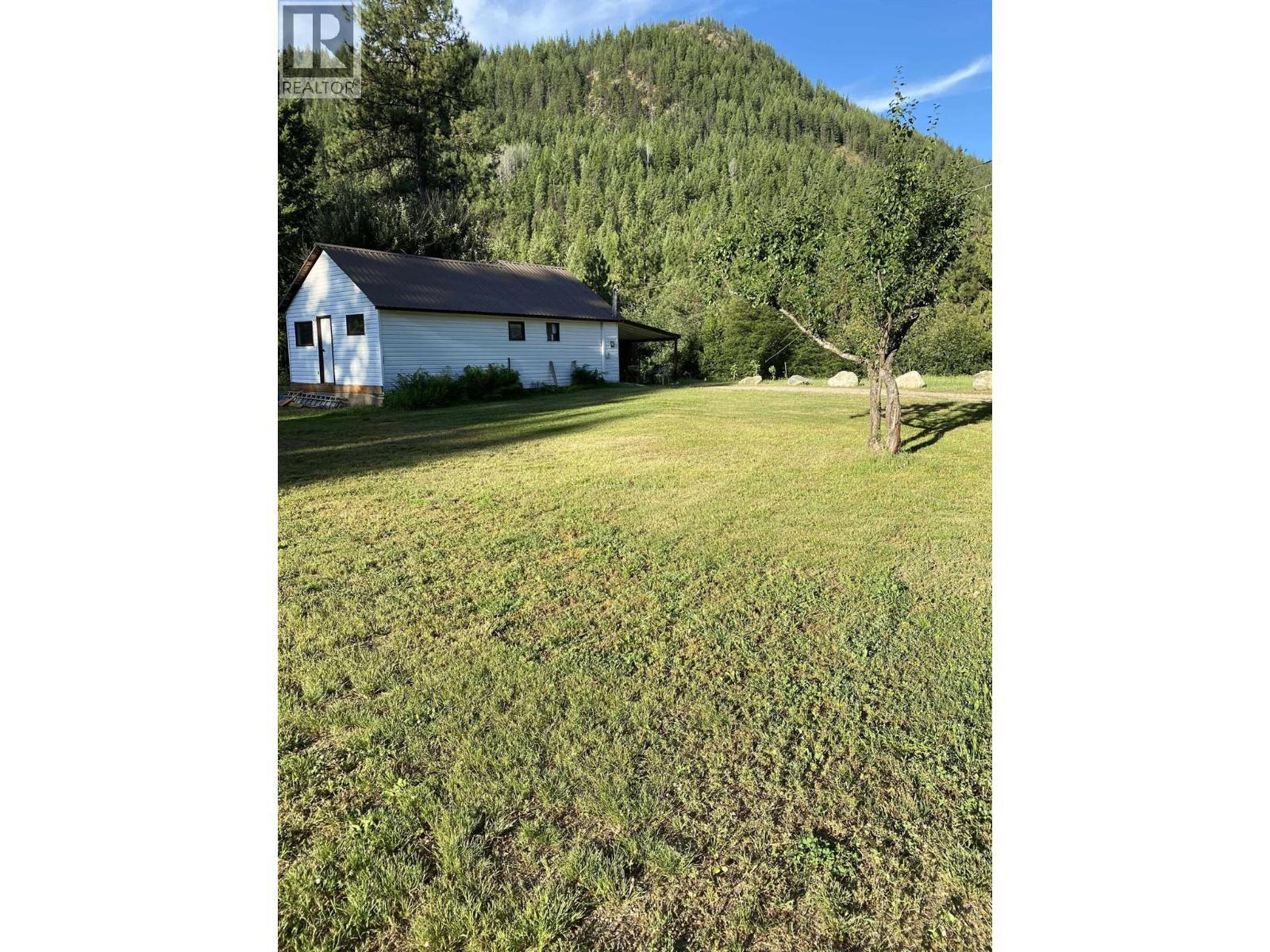 2697 Osachoff Road, South Slocan, BC - Outdoor