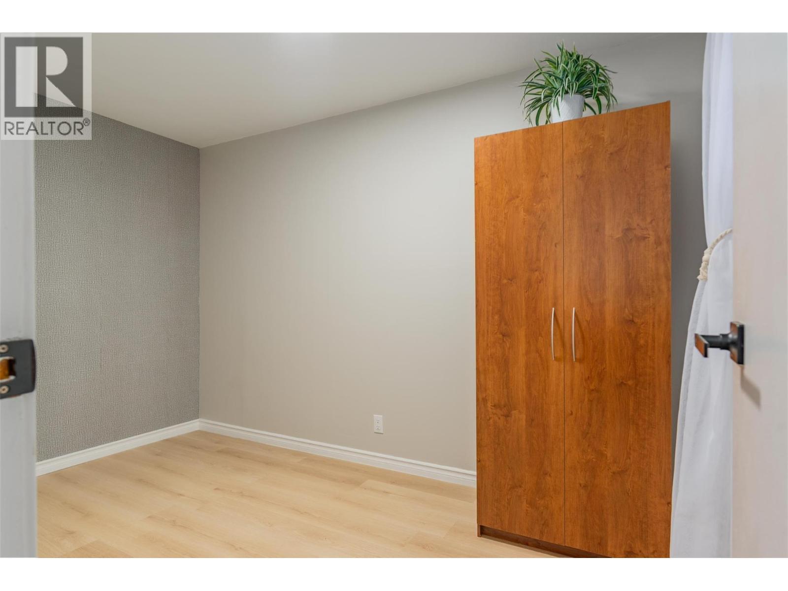 Main bedroom of the small house. - 2697 Osachoff Road, South Slocan, BC - Indoor Photo Showing Other Room