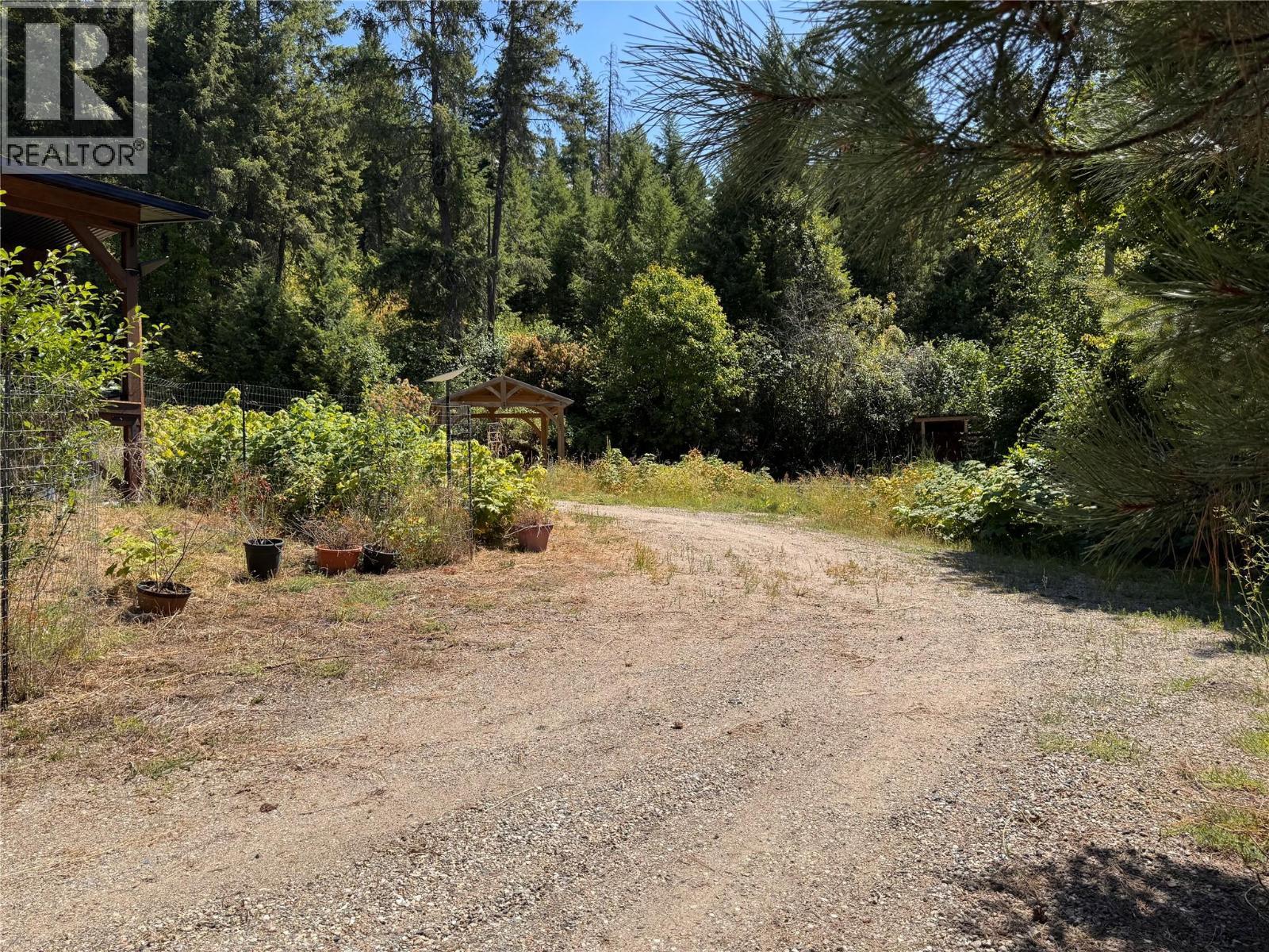 2160 3 Highway, Christina Lake, BC - Outdoor