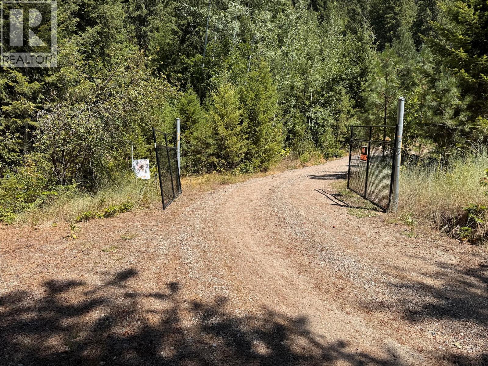 2160 3 Highway, Christina Lake, BC - Outdoor