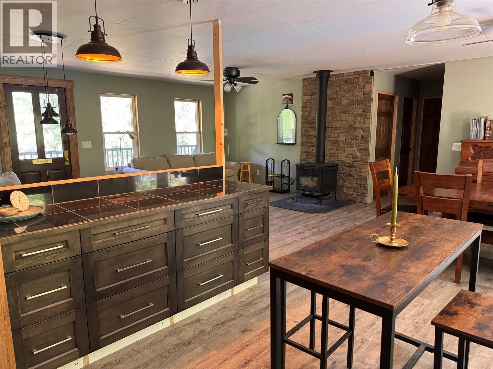 2160 3 Highway, Christina Lake, BC - Indoor With Fireplace