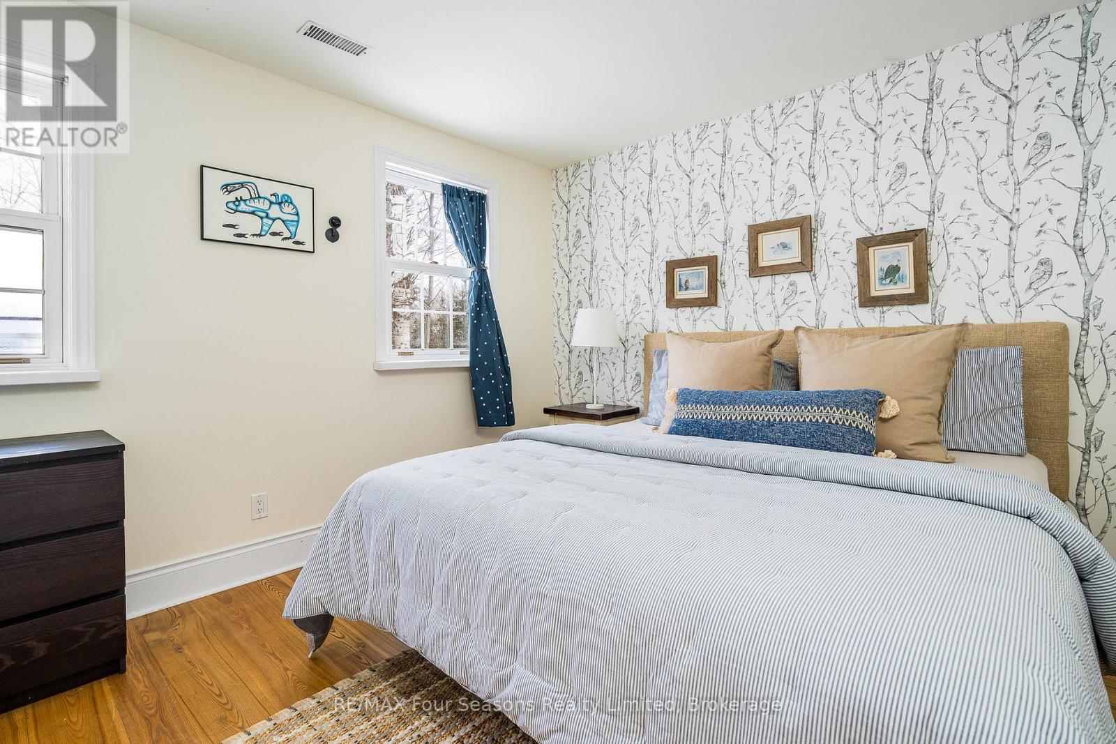 141 Aspen Way, Blue Mountains, ON - Indoor Photo Showing Bedroom