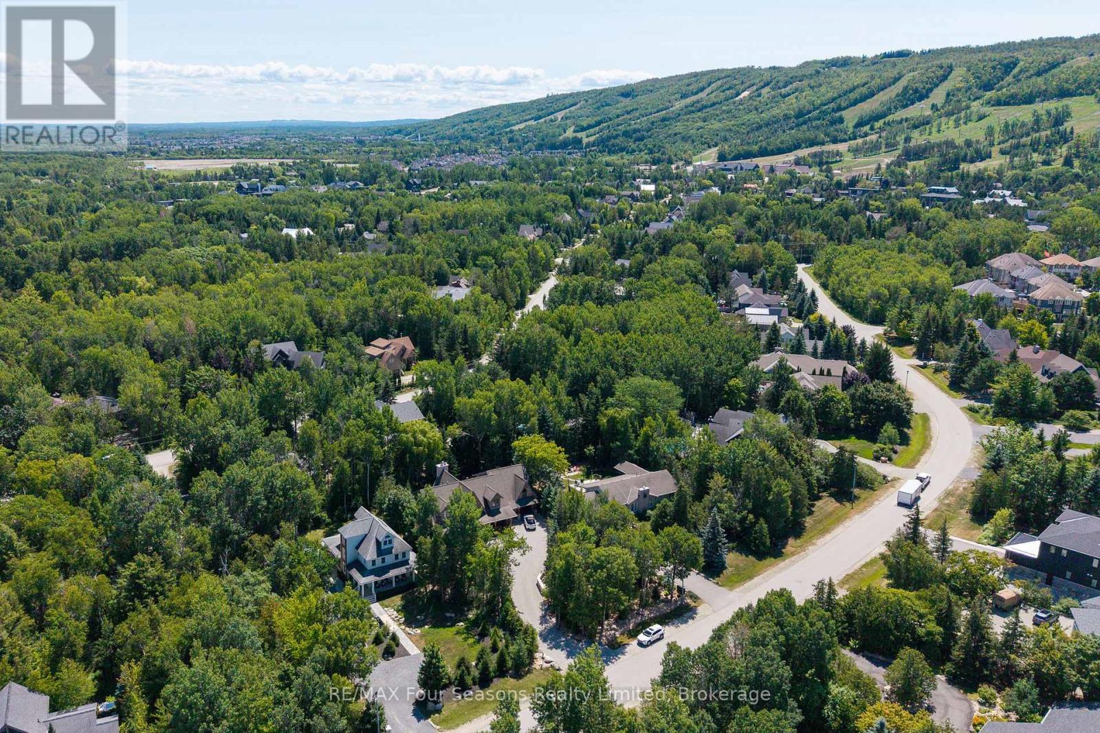 141 Aspen Way, Blue Mountains, ON - Outdoor With View
