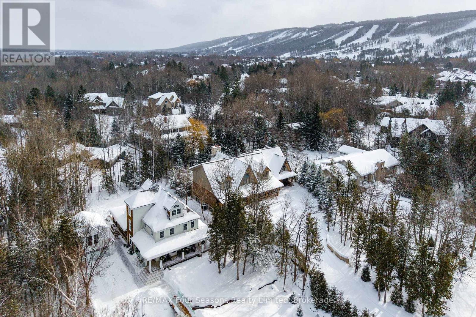 141 Aspen Way, Blue Mountains, ON - Outdoor With View