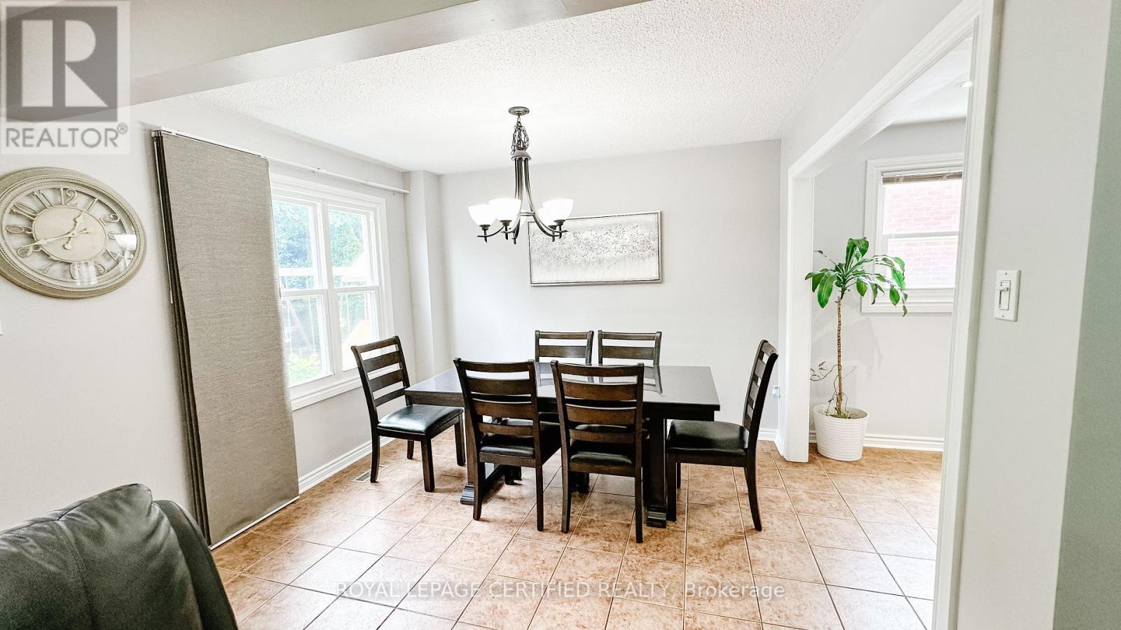 29 Cog Hill Drive, Vaughan, ON - Indoor Photo Showing Dining Room