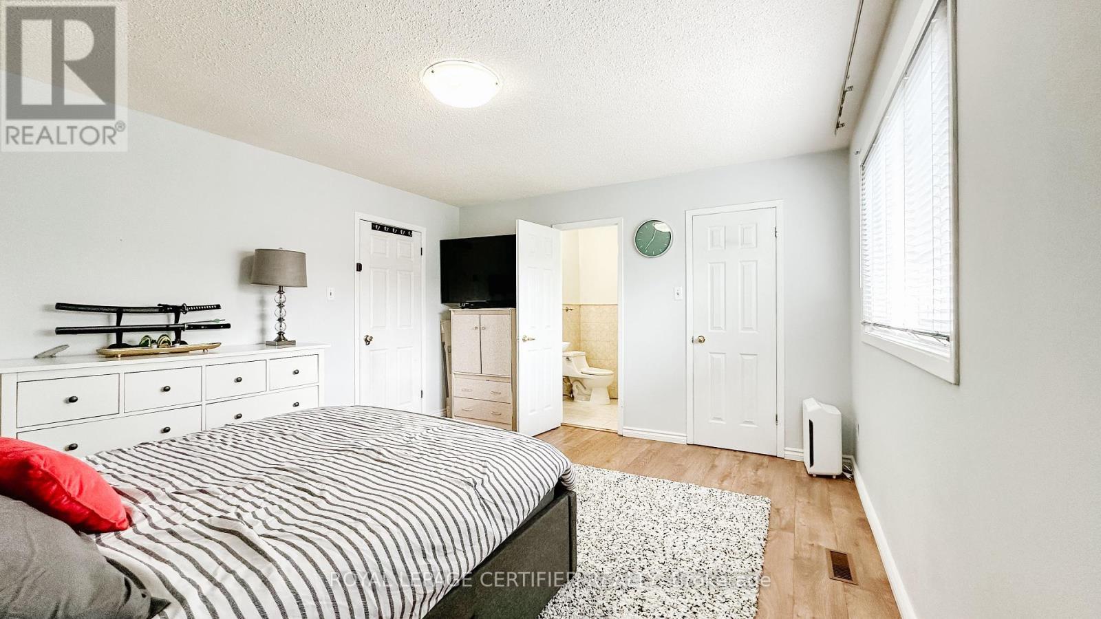 29 Cog Hill Drive, Vaughan, ON - Indoor Photo Showing Bedroom