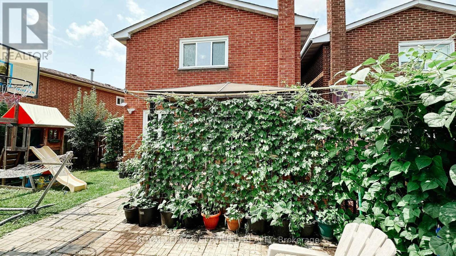 29 Cog Hill Drive, Vaughan, ON - Outdoor