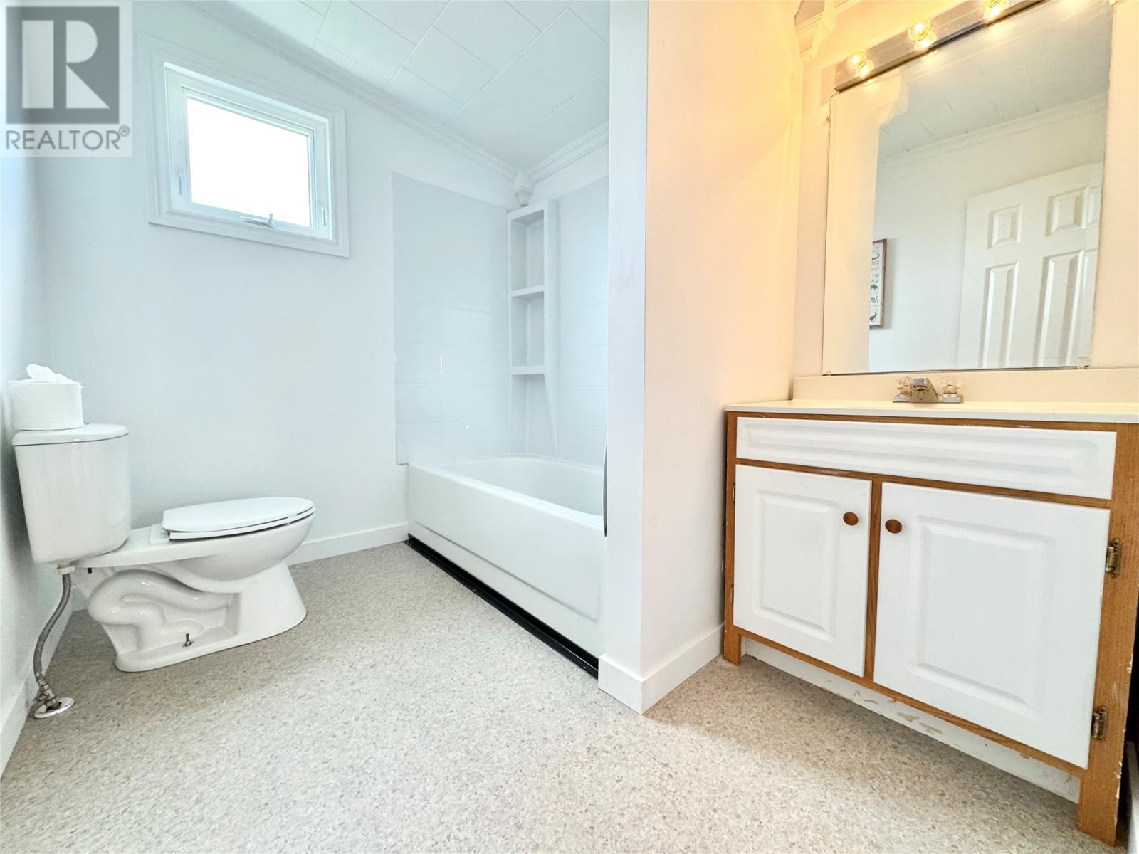 7 Dyke'S Lane, Musgrave Harbour, NL - Indoor Photo Showing Bathroom