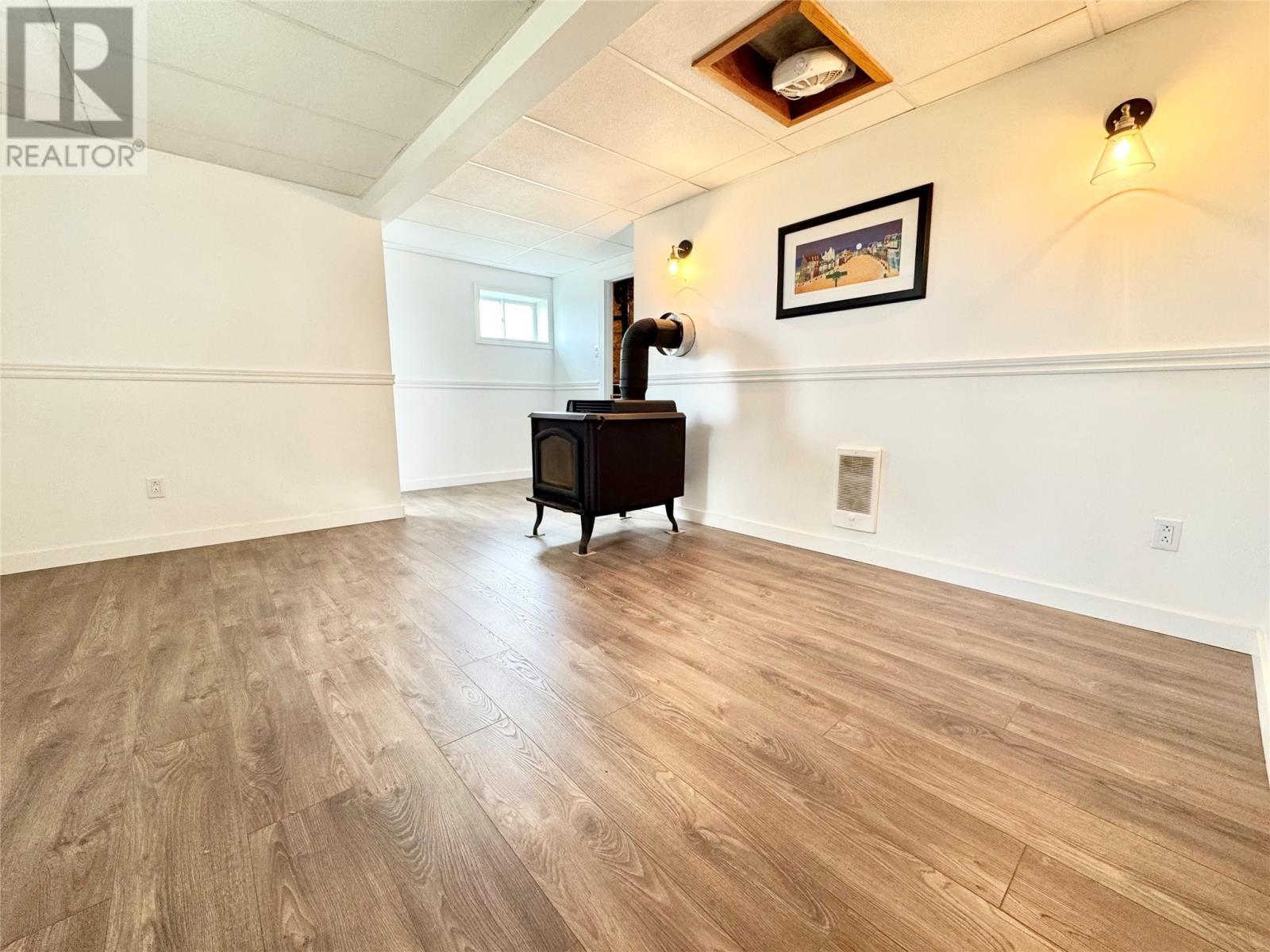 7 Dyke'S Lane, Musgrave Harbour, NL - Indoor Photo Showing Other Room