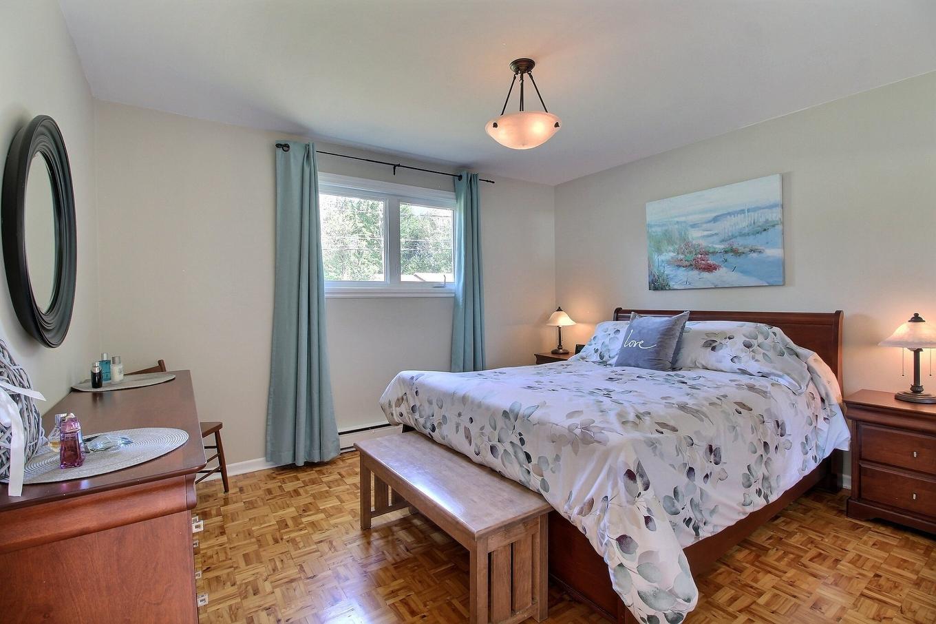 Chambre à coucher principale - 160 Rue Jean, Drummondville, QC - Indoor Photo Showing Bedroom