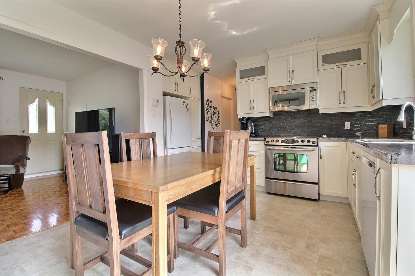 Cuisine - 160 Rue Jean, Drummondville, QC - Indoor Photo Showing Other Room