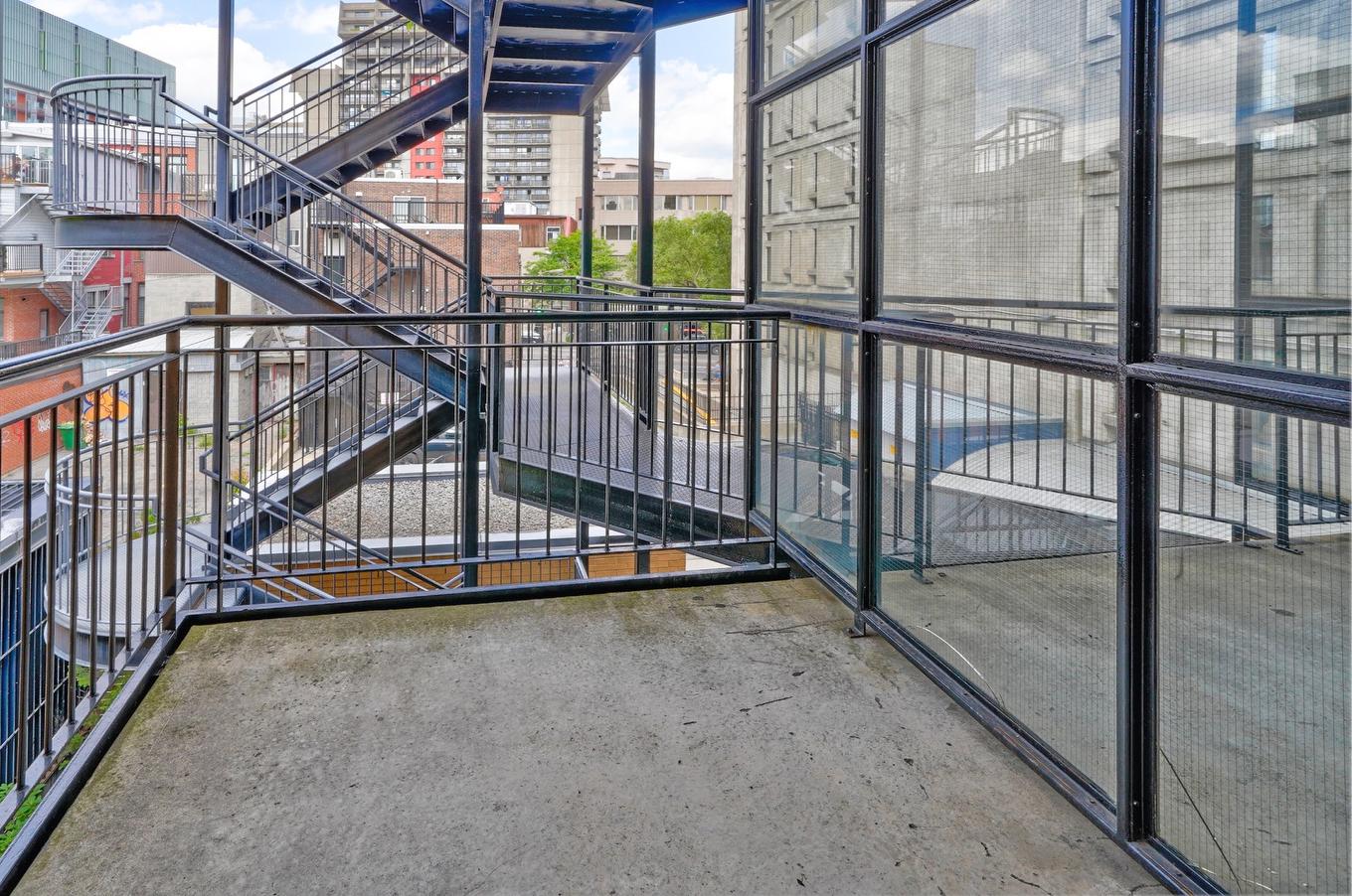 Balcony - P1-302-3419 Av. Henri-Julien, Montréal (Le Plateau-Mont-Royal), QC - Outdoor