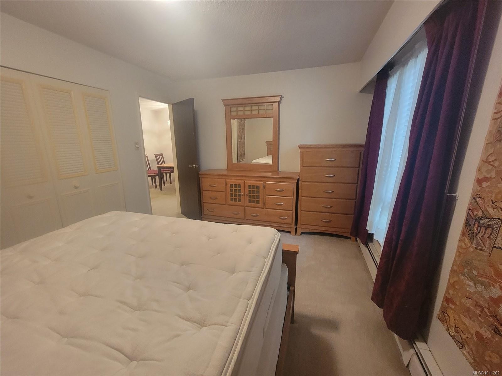 311-1009 Mckenzie Ave, Saanich, BC - Indoor Photo Showing Bedroom