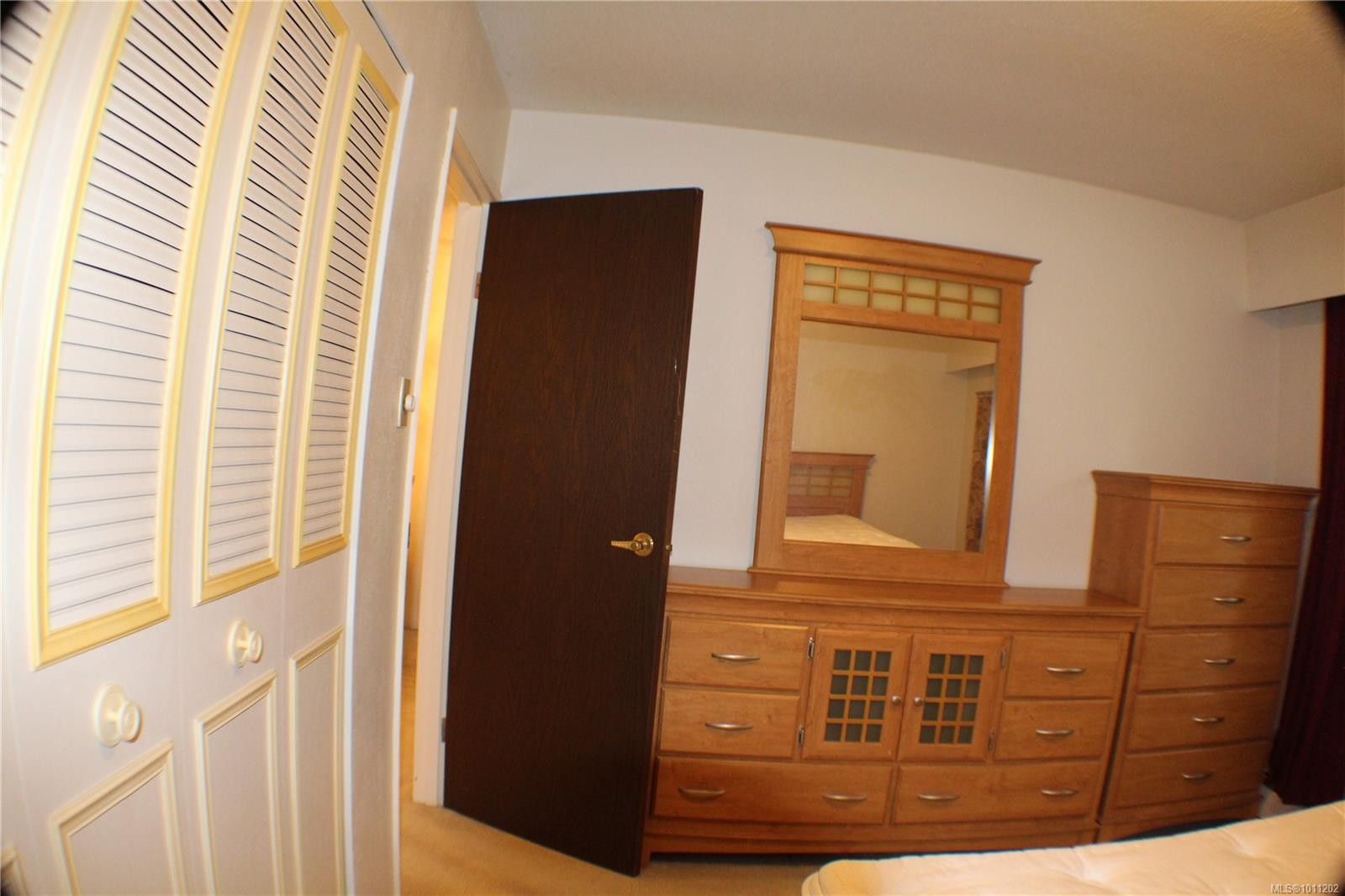 311-1009 Mckenzie Ave, Saanich, BC - Indoor