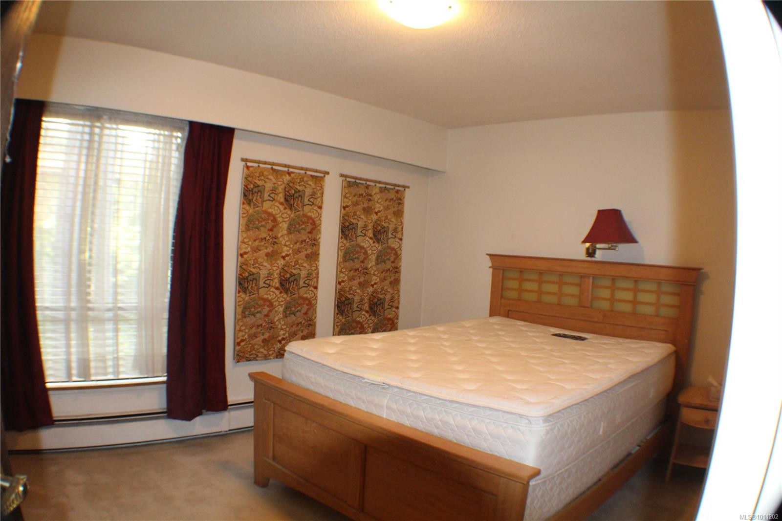 311-1009 Mckenzie Ave, Saanich, BC - Indoor Photo Showing Bedroom