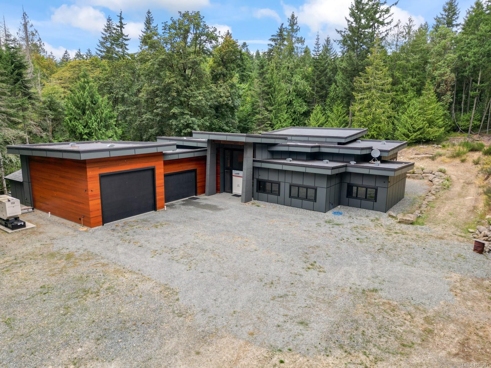 4811 Henry Roethel Rd, Ladysmith, BC