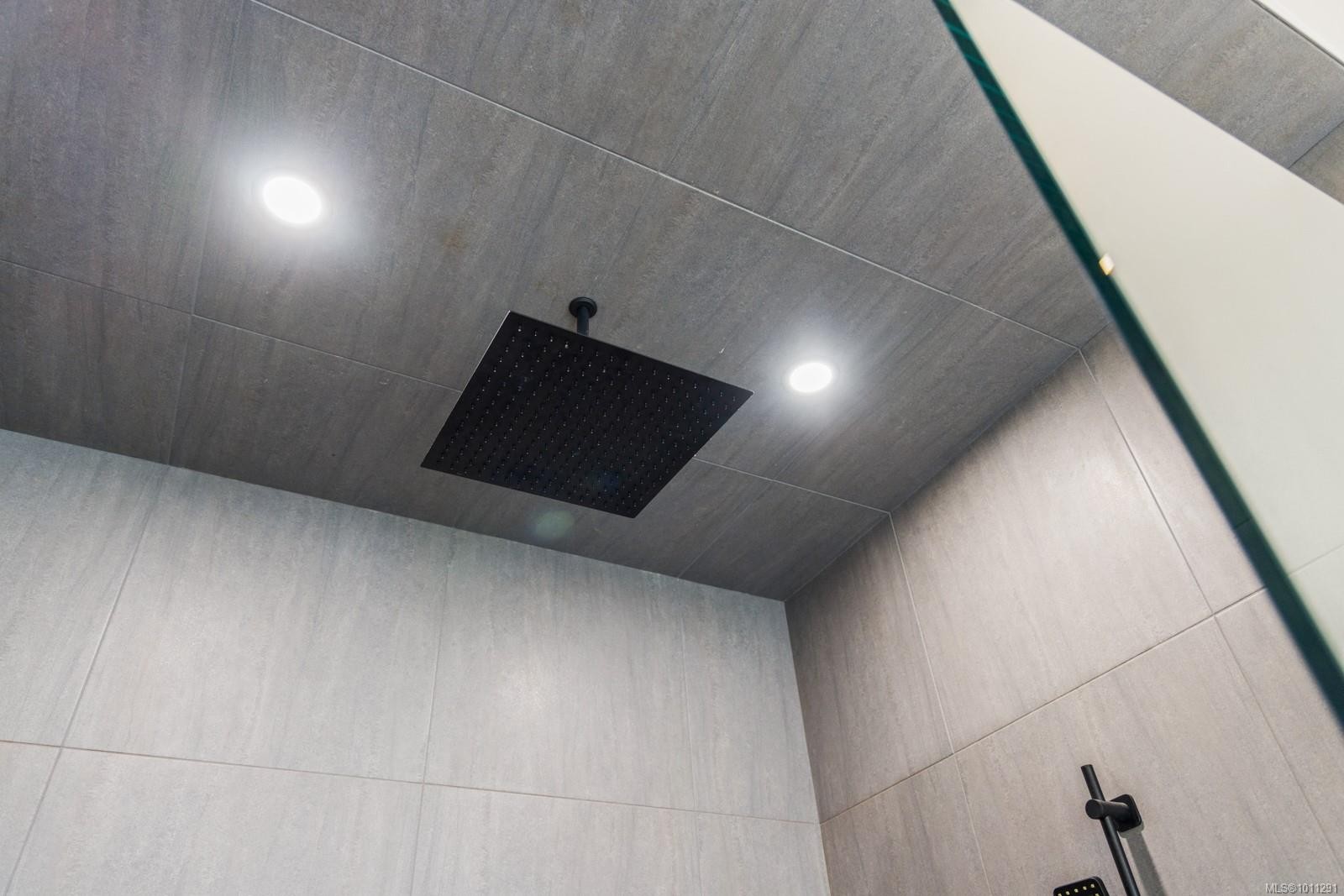 4811 Henry Roethel Rd, Ladysmith, BC