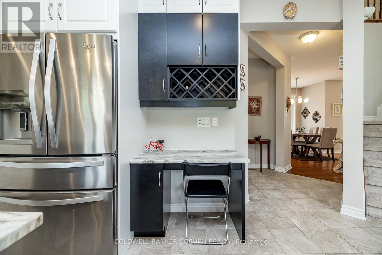 549 Osmond Daley Drive, Ottawa, ON - Indoor Photo Showing Kitchen