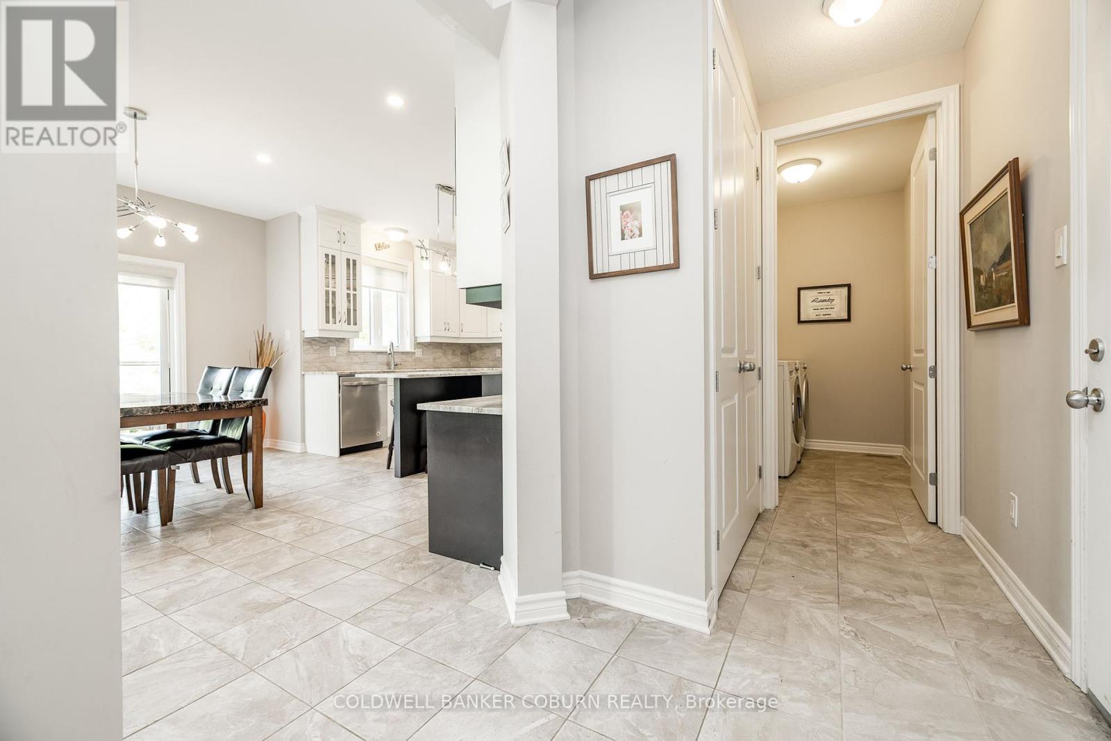 549 Osmond Daley Drive, Ottawa, ON - Indoor Photo Showing Other Room