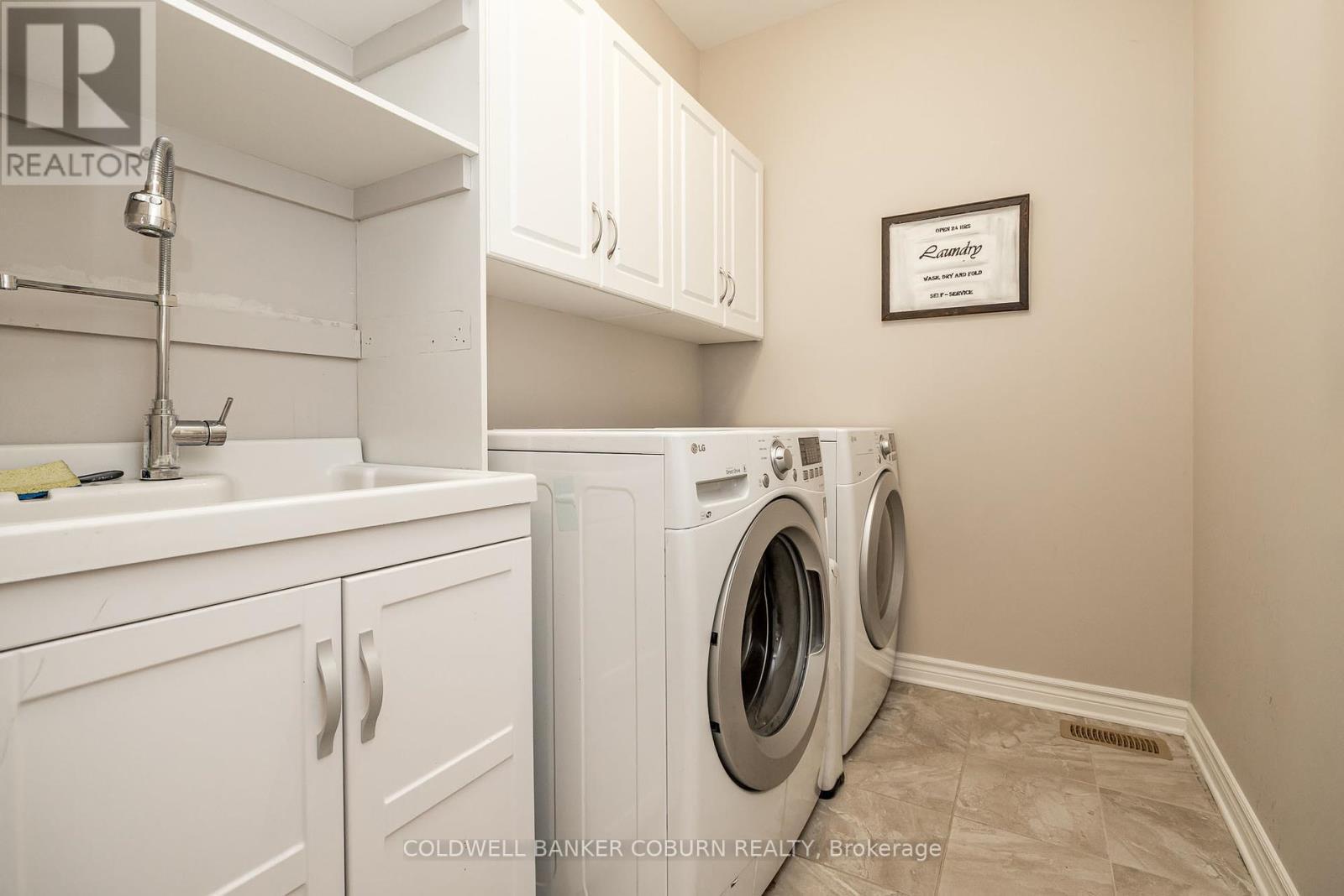 549 Osmond Daley Drive, Ottawa, ON - Indoor Photo Showing Laundry Room