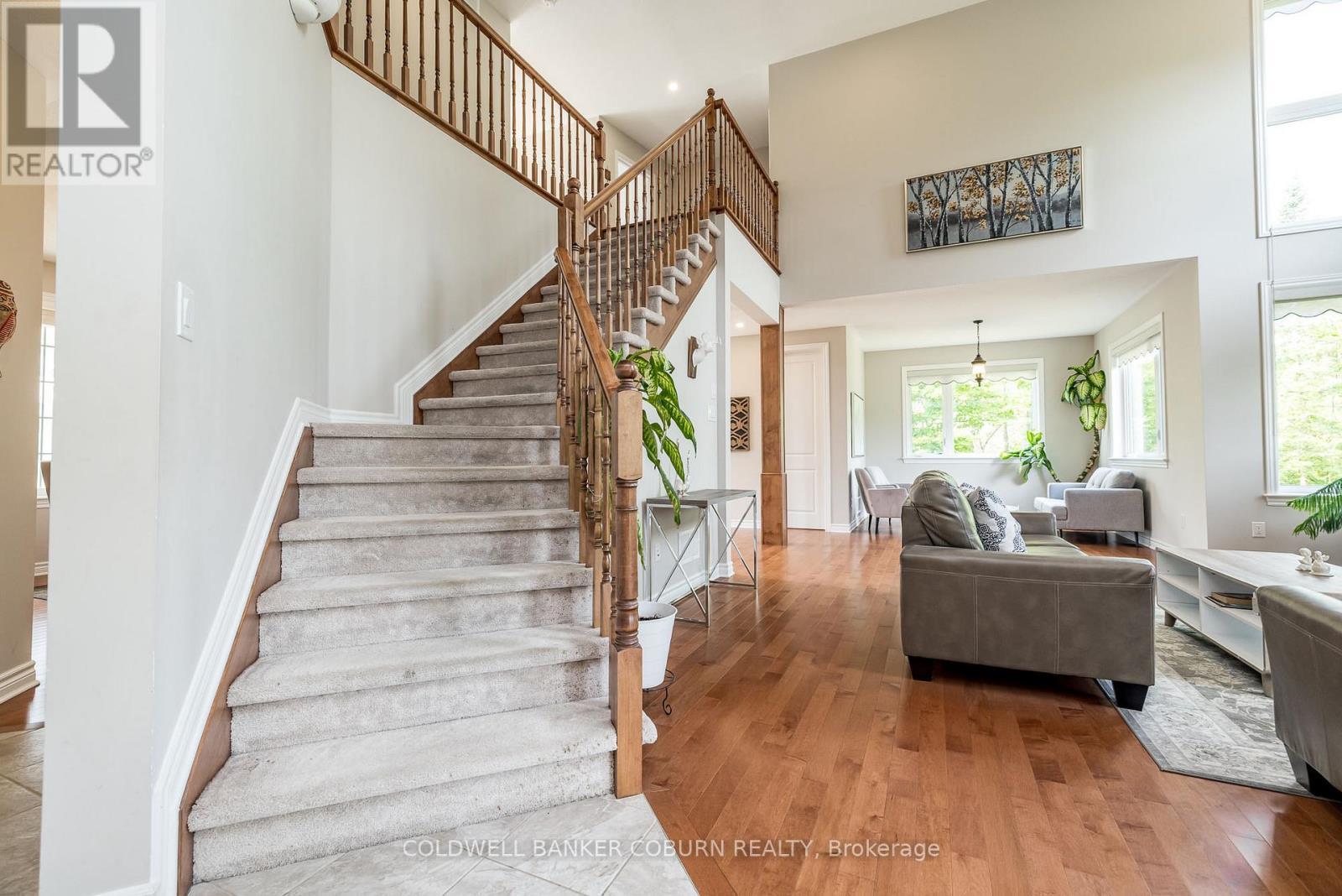 549 Osmond Daley Drive, Ottawa, ON - Indoor