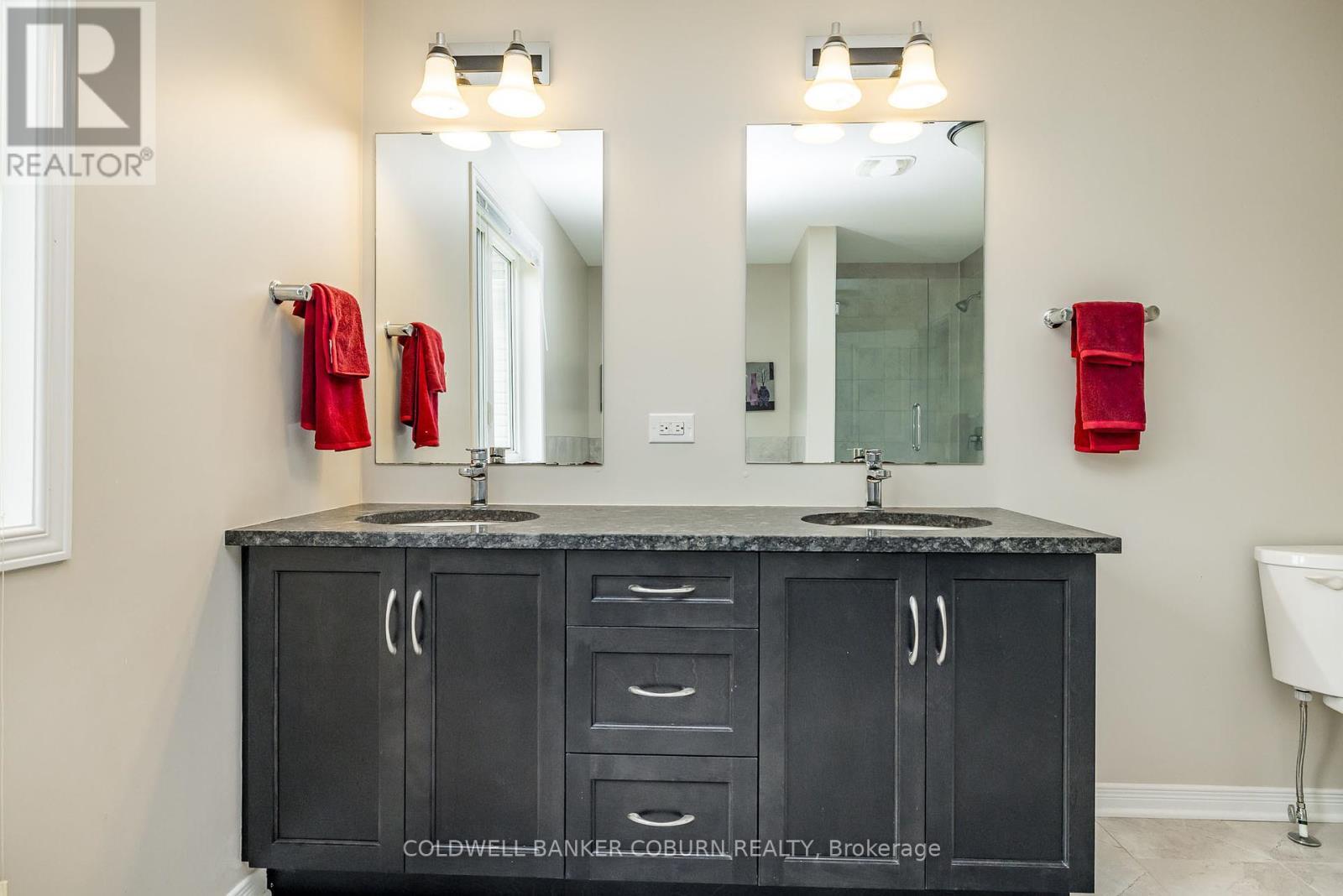 549 Osmond Daley Drive, Ottawa, ON - Indoor Photo Showing Bathroom