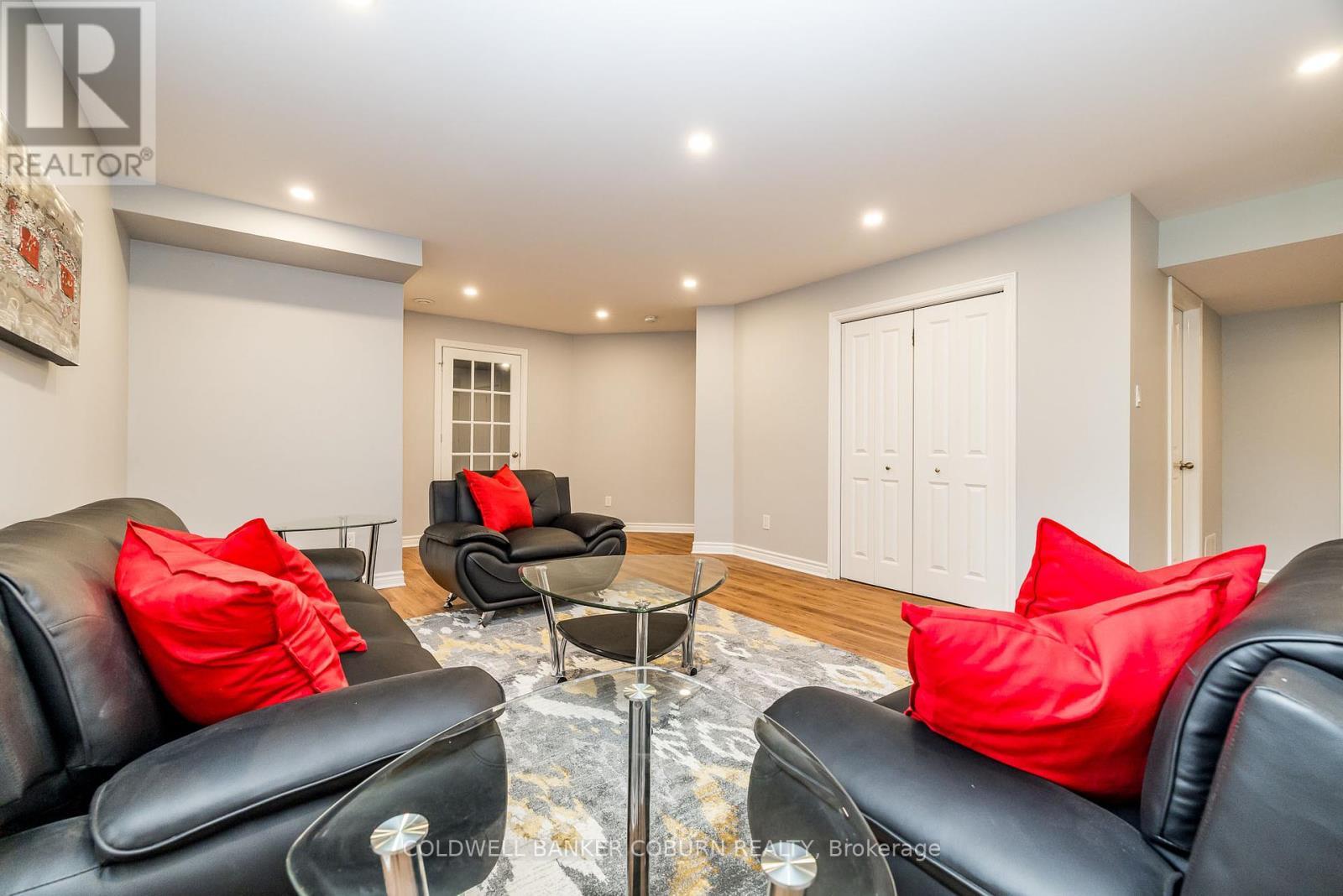 549 Osmond Daley Drive, Ottawa, ON - Indoor