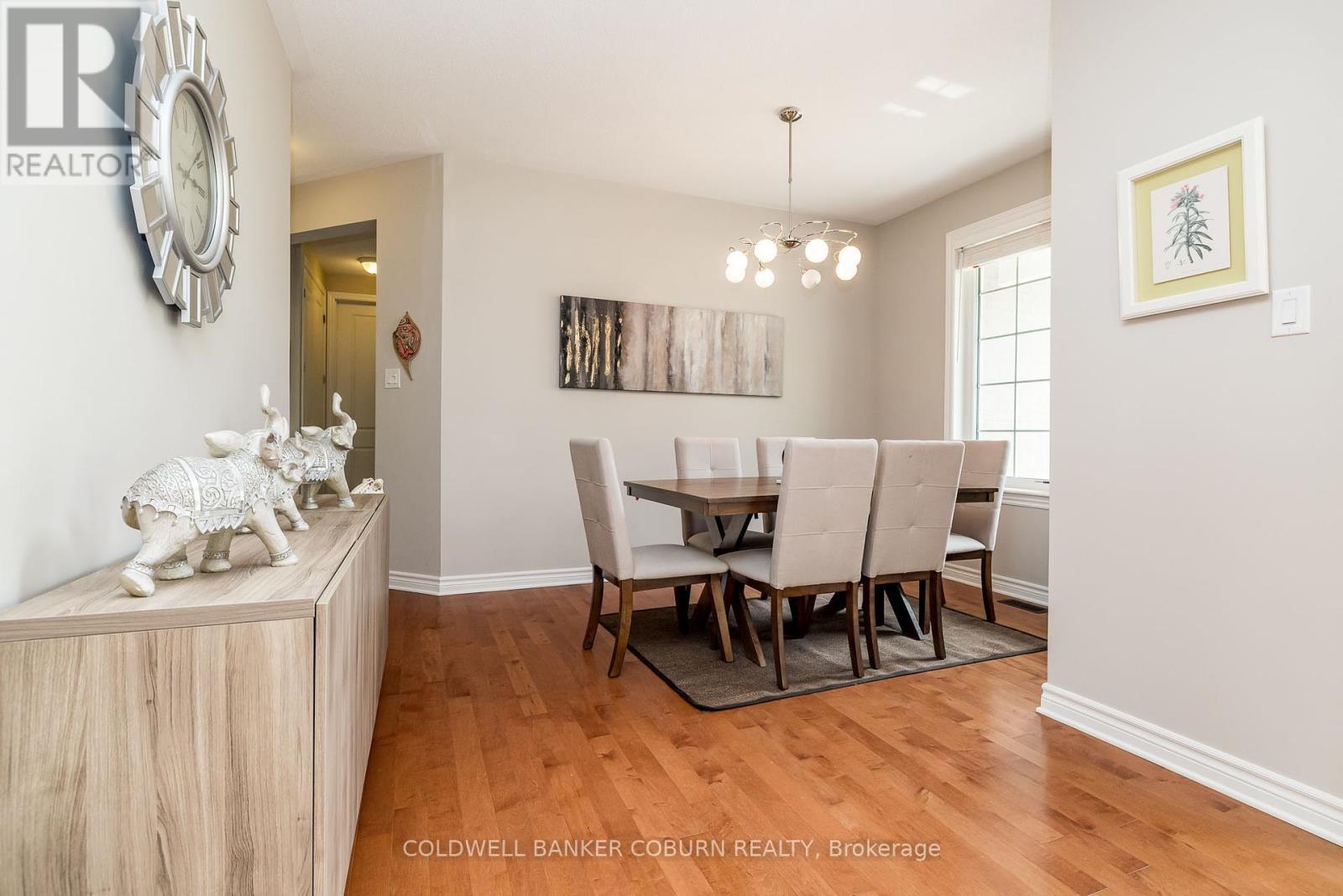 549 Osmond Daley Drive, Ottawa, ON - Indoor Photo Showing Dining Room