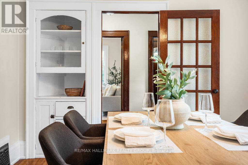 386 First Avenue, Ottawa, ON - Indoor