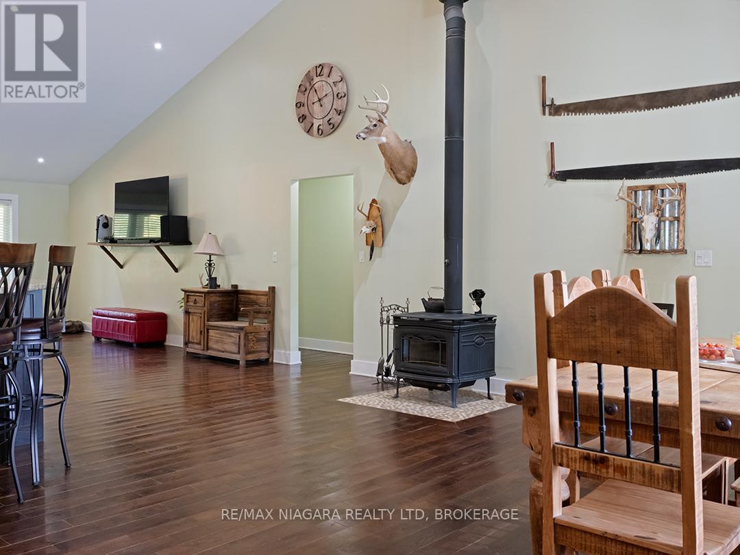 3481 Troup Road, Port Colborne (Bethel), ON - Indoor