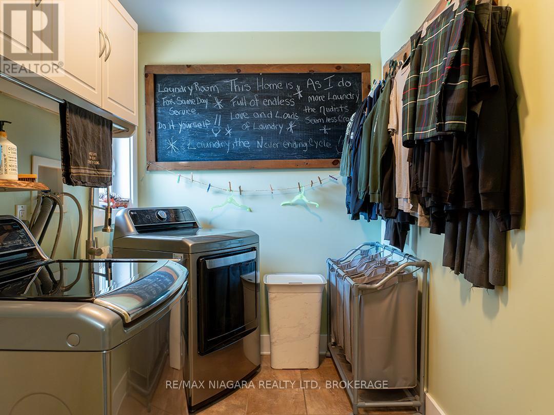 3481 Troup Road, Port Colborne (Bethel), ON - Indoor Photo Showing Laundry Room