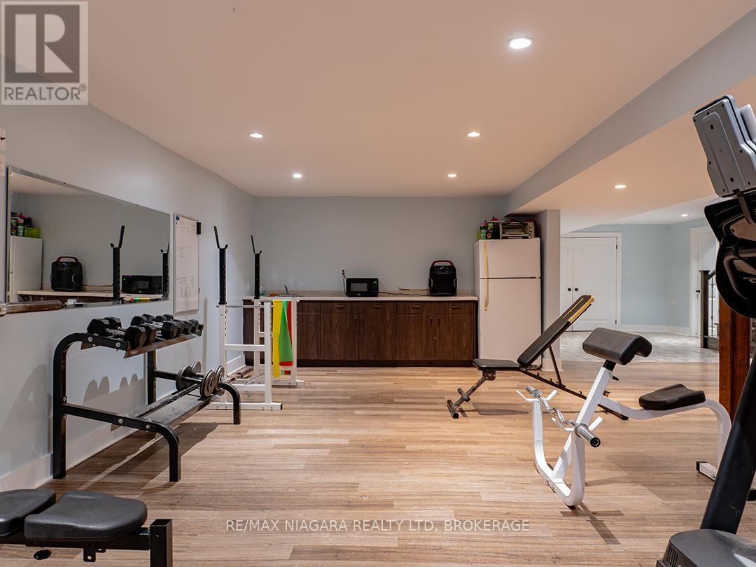 3481 Troup Road, Port Colborne (Bethel), ON - Indoor Photo Showing Gym Room