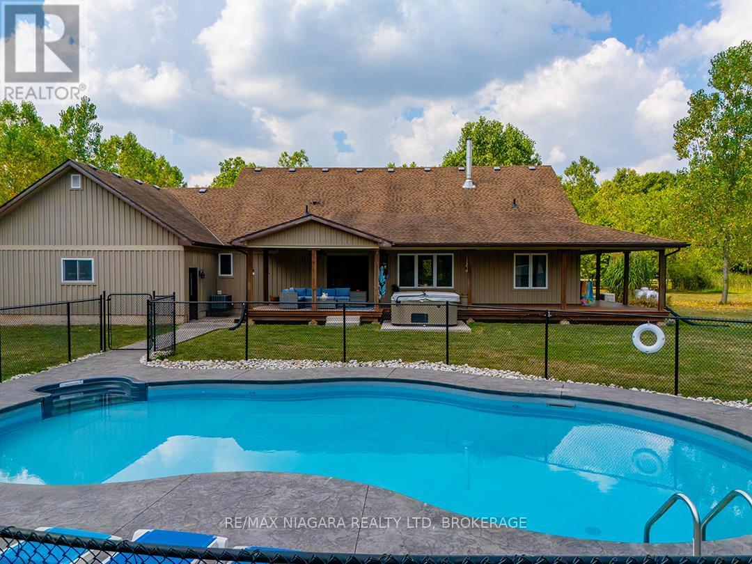 3481 Troup Road, Port Colborne (Bethel), ON - Outdoor With In Ground Pool With Deck Patio Veranda
