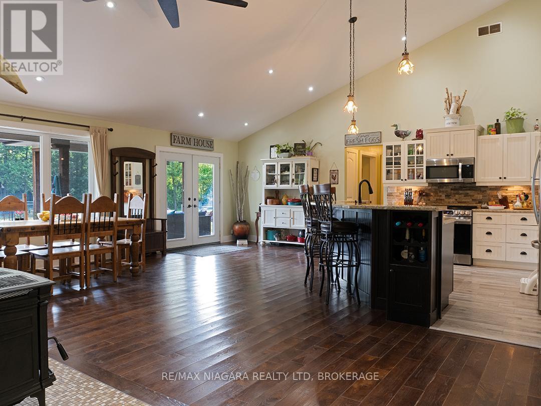 3481 Troup Road, Port Colborne (Bethel), ON - Indoor