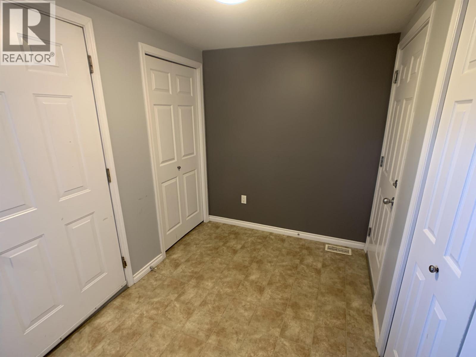 B 4609 Boundary Road, Fort Nelson, BC - Indoor Photo Showing Other Room