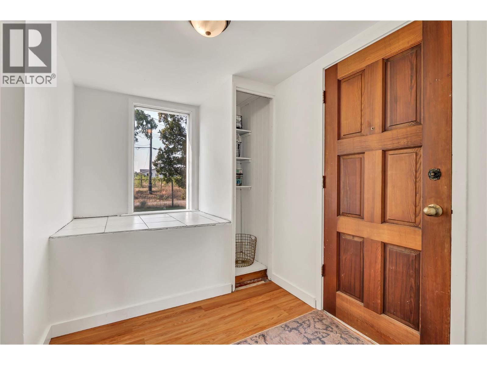 1275 Munson Avenue, Penticton, BC - Indoor Photo Showing Other Room