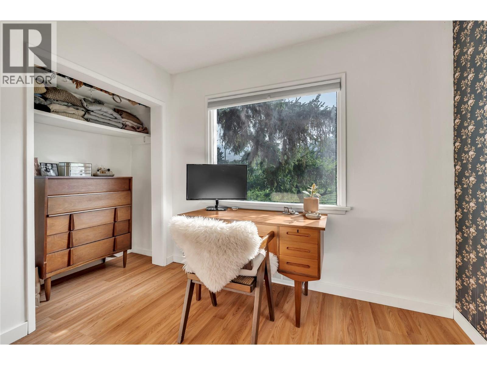 1275 Munson Avenue, Penticton, BC - Indoor Photo Showing Office