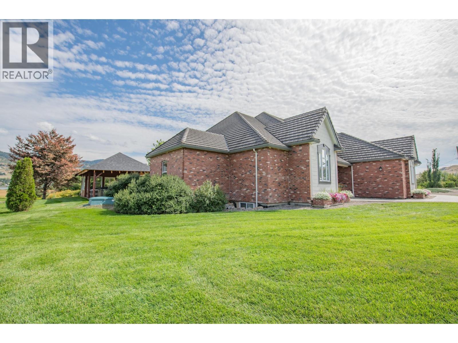 8163 Old Kamloops Road, Vernon, BC - Outdoor