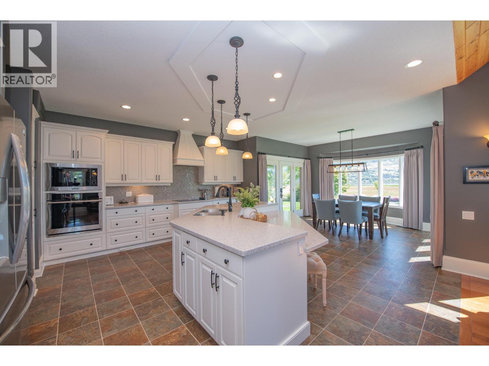8163 Old Kamloops Road, Vernon, BC - Indoor Photo Showing Kitchen