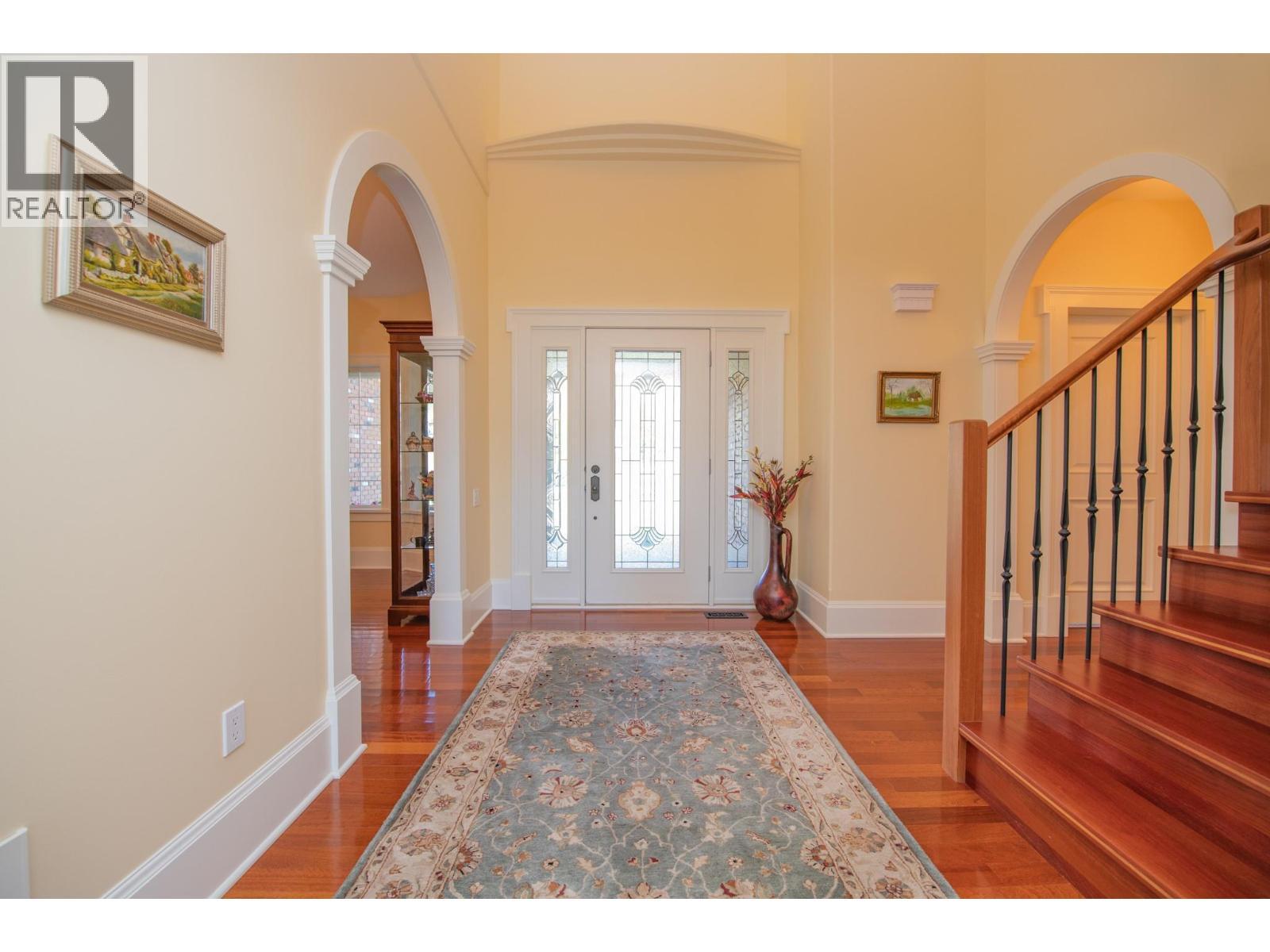 Large Front entrance - 8163 Old Kamloops Road, Vernon, BC - Indoor Photo Showing Other Room