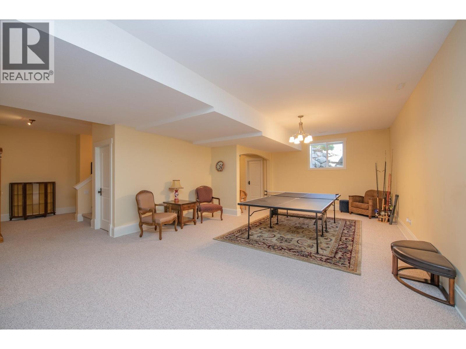 8163 Old Kamloops Road, Vernon, BC - Indoor Photo Showing Other Room