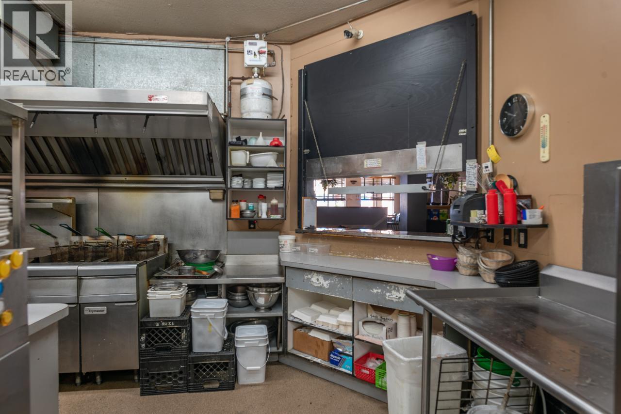 7248 2Nd Street, Grand Forks, BC